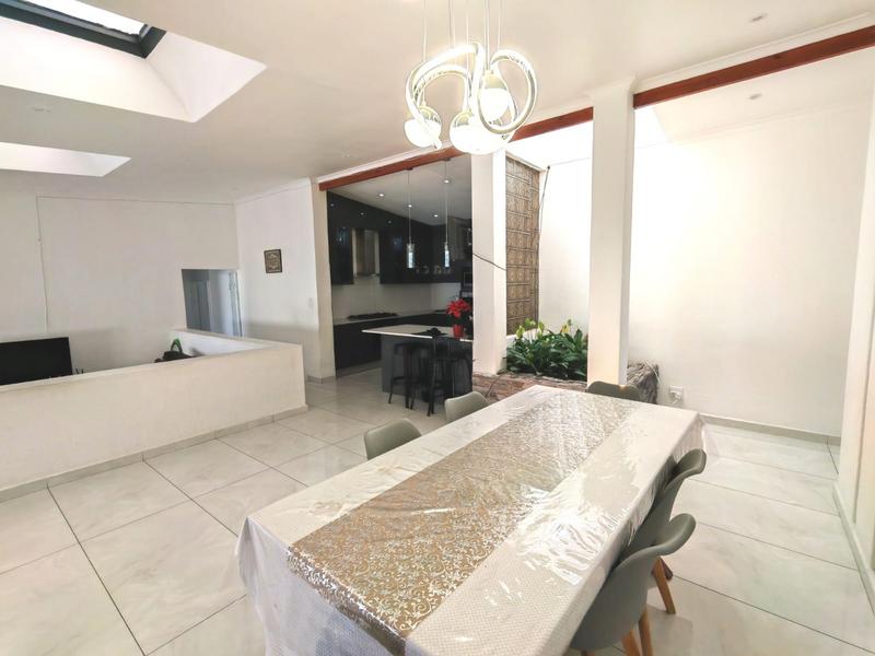 5 Bedroom Property for Sale in Welgelegen Western Cape